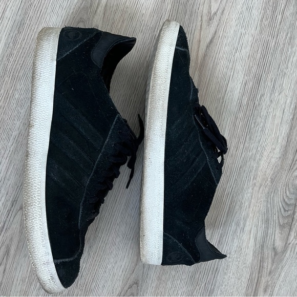 Wings & horns / adidas size 11 - Picture 2 of 2